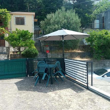 Guest House Inara Neum Exteriör bild